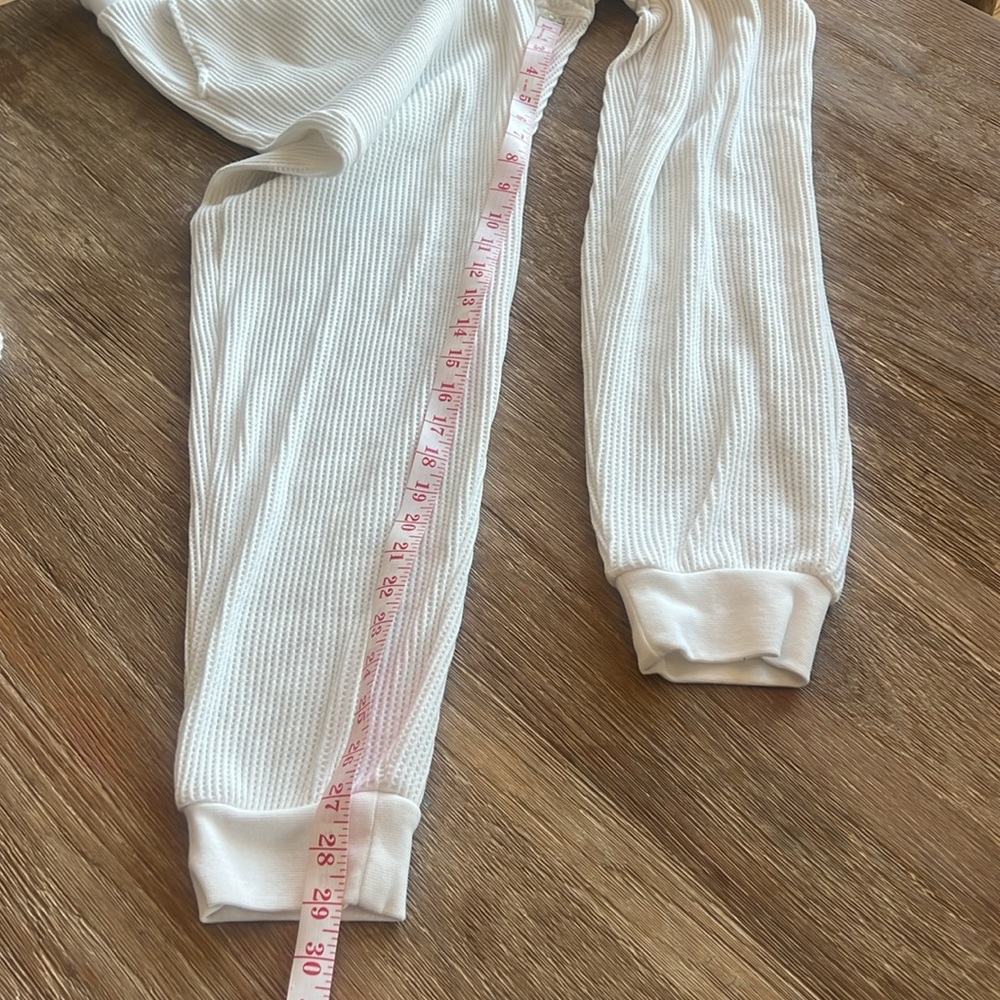 GAP Ivory Ribbed Lounge Set - Picture 10 of 11